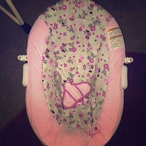 Minnie Mouse bouncer